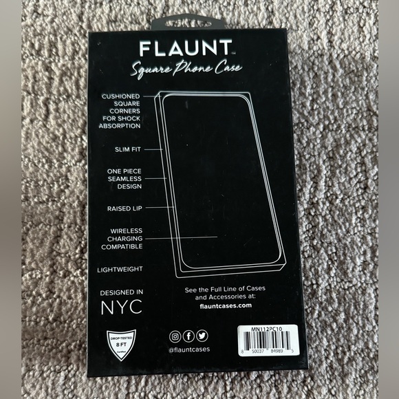 Navy blue square iPhone 12 case - Picture 3 of 4